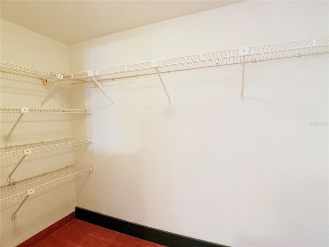 Building Photo - 647 Olde Camelot Cir