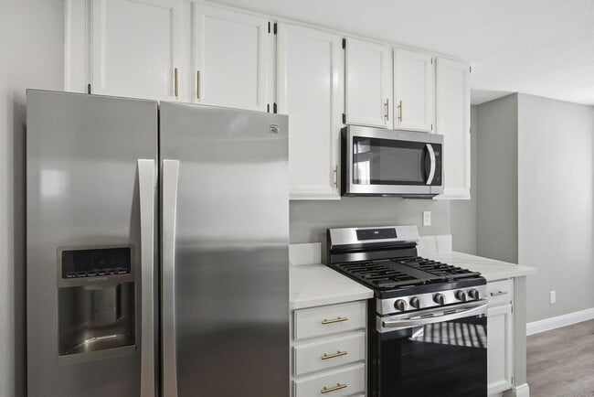 Building Photo - Updated 3-Bedroom Single-Story with 2-Car Garage