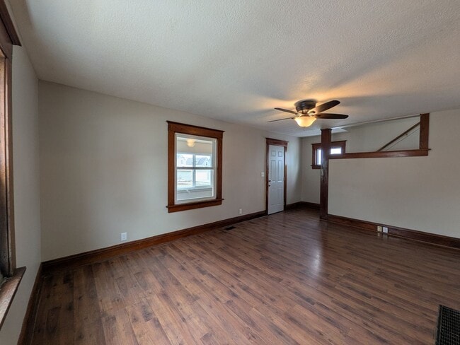 Building Photo - Large 4 Bedroom Home with Garage, Deck, & Fence!