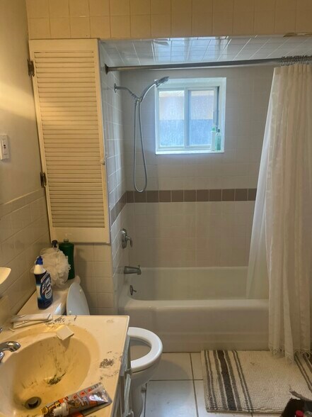 one bathroom - 1545 Denniston St
