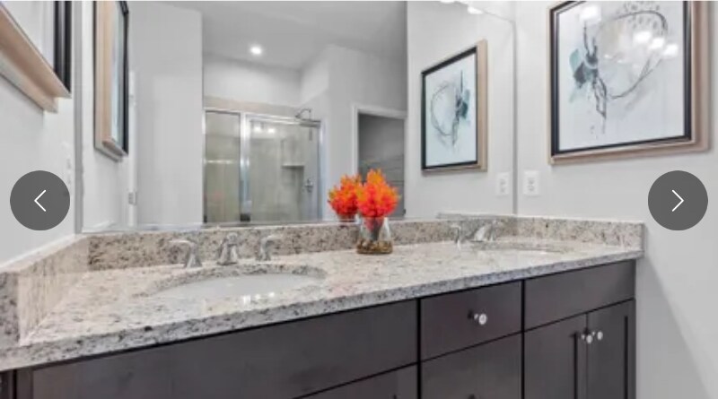 Building Photo - 658 b