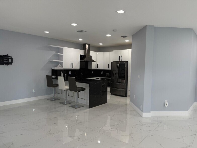 additional view of kitchen - 11300 SW 236th Ln