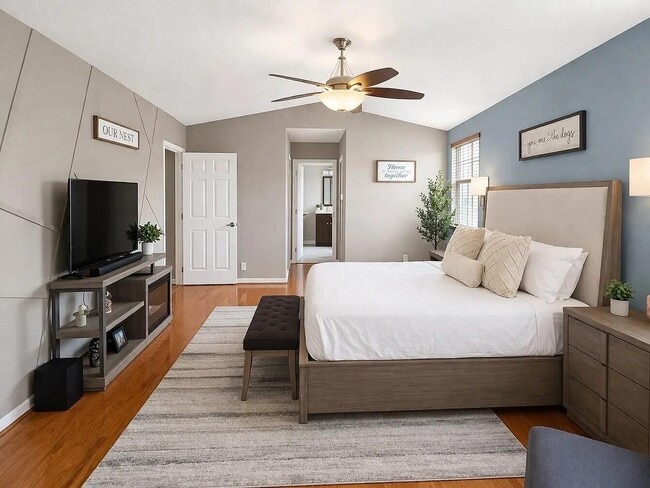 Building Photo - 131 Cameron Ct