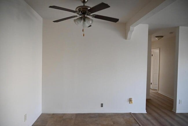 Building Photo - 23306 Marigold Ave