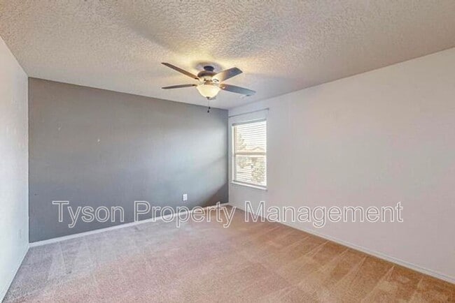 Building Photo - 10228 Nacimiento St NW