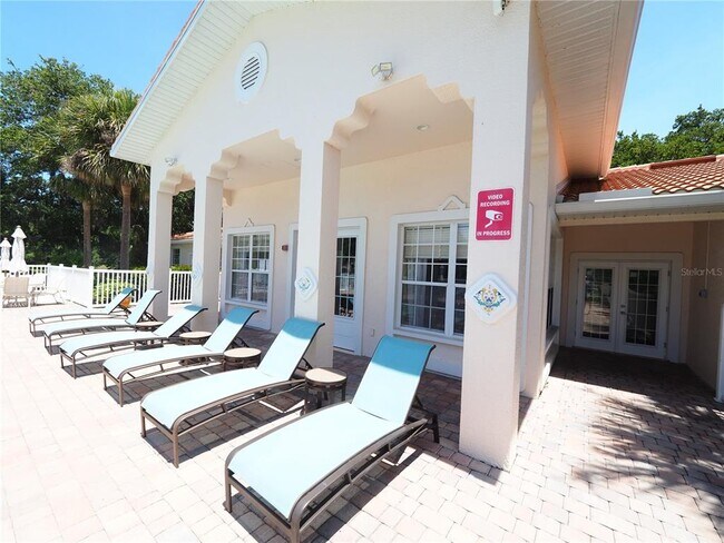 Building Photo - 4252 Central Sarasota Pkwy