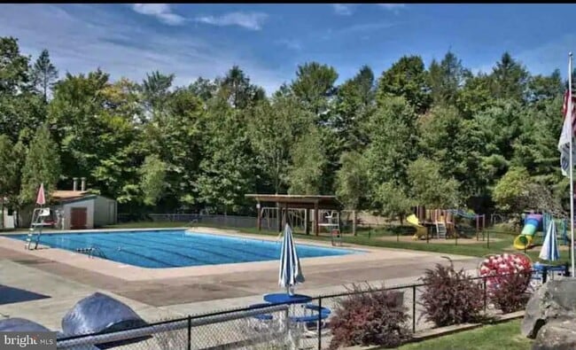 Building Photo - 3104 Northgate Rd