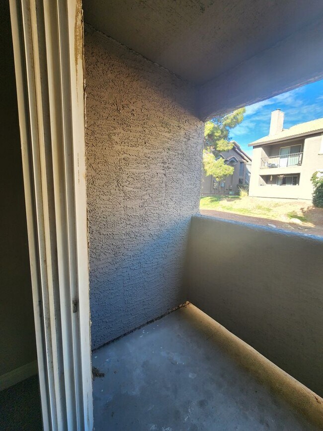 Building Photo - 2750 S Durango Dr
