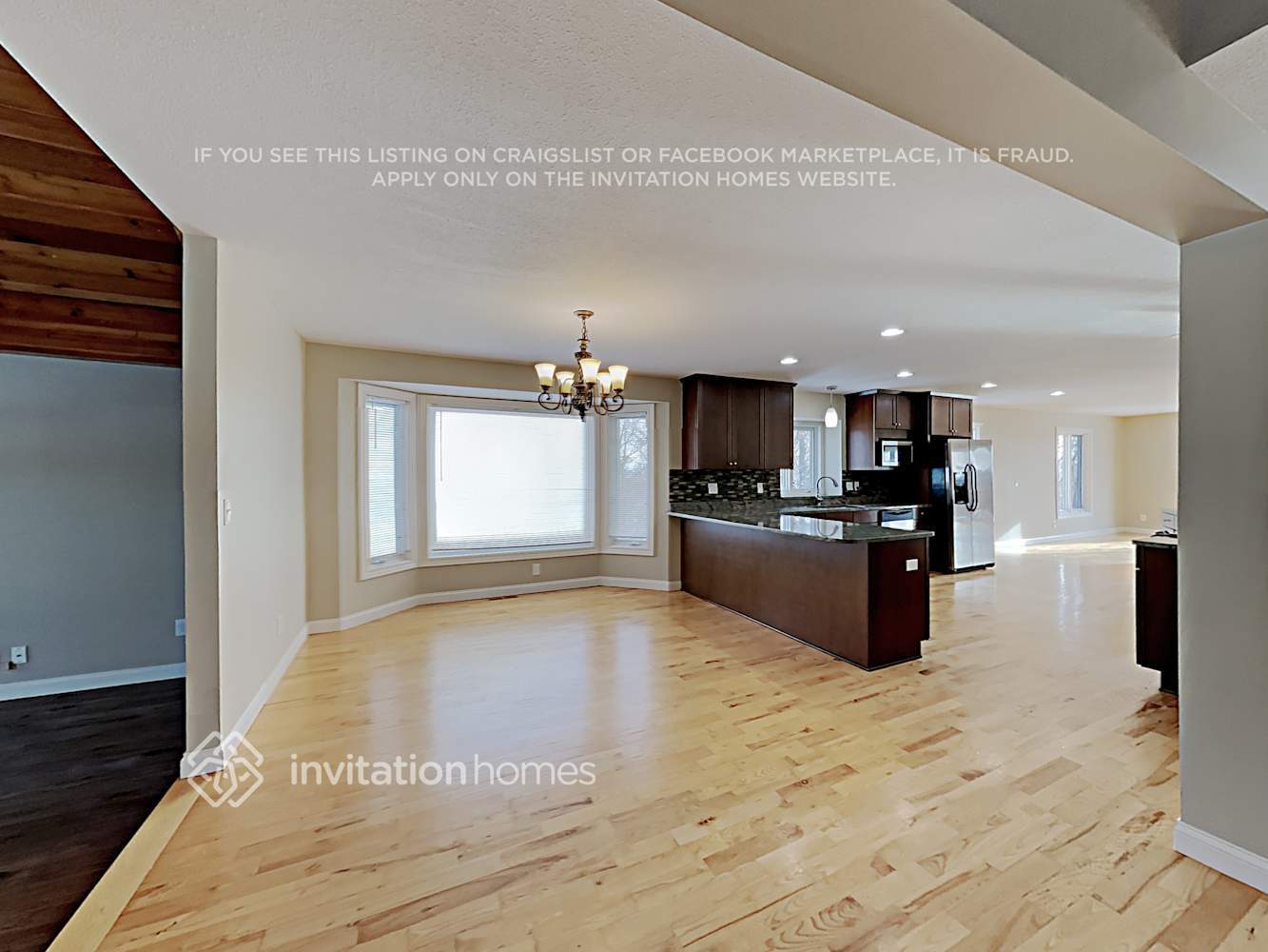 Building Photo - 1009 Hilloway Cir