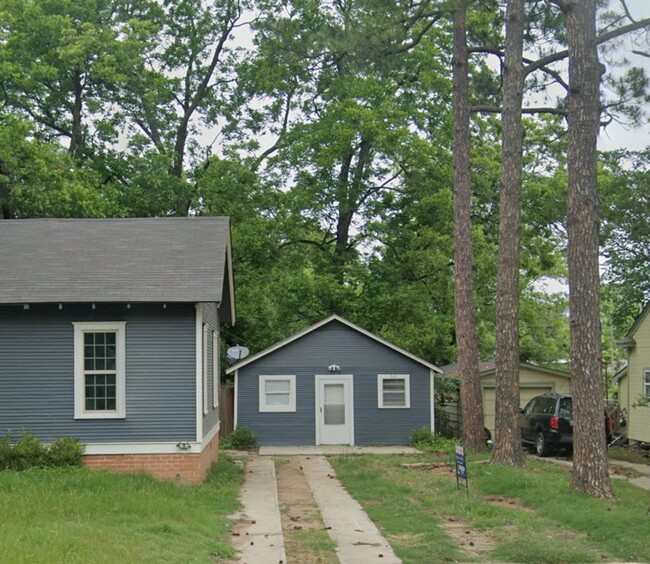 Primary Photo - Cozy one bedroom, one bath in a great fami...