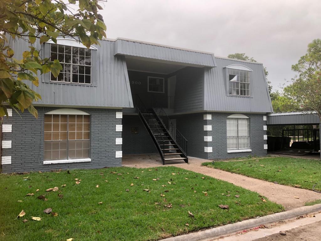 Building Photo - 1900 Peach Ave