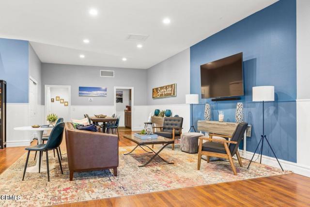 Building Photo - 385 E Surfside Dr