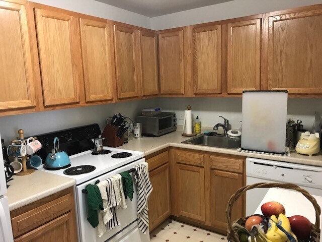 Building Photo - 312 Tappan St