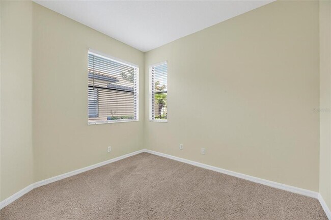Building Photo - 5845 Sunset Falls Dr