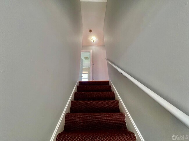 Building Photo - 52 Marconi Ave