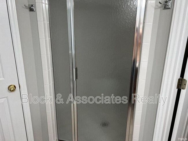 Building Photo - 2651 Vega Ct