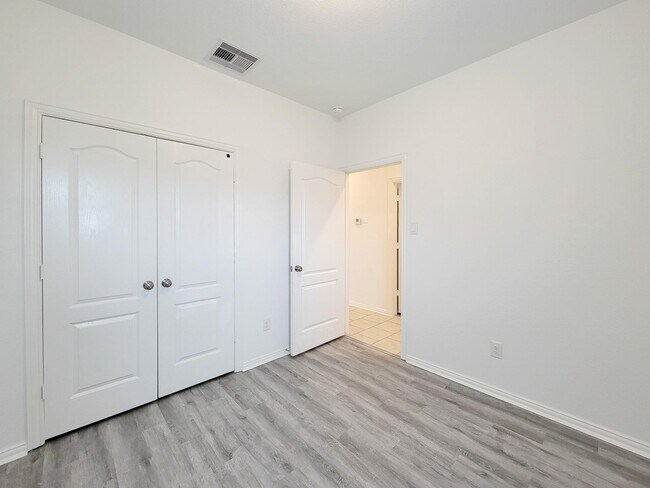 Building Photo - 31351 Horseshoe Meadow Bend Ln