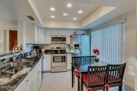 Building Photo - 9450 N 94th Pl