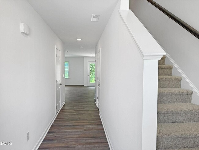 Building Photo - 412 Cherry Laurel Dr