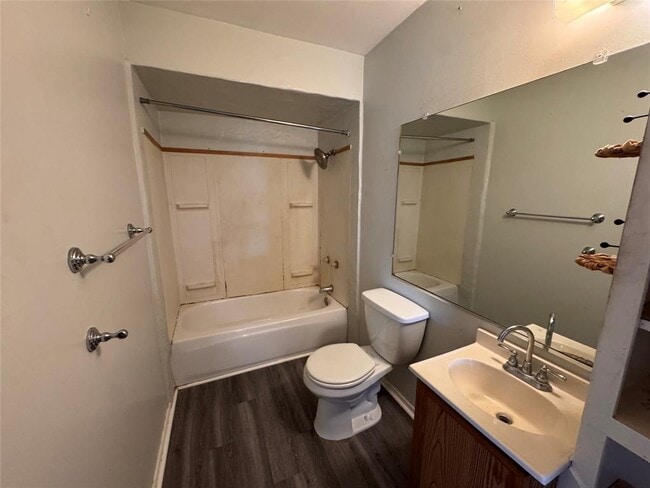 Building Photo - 1050 FM970