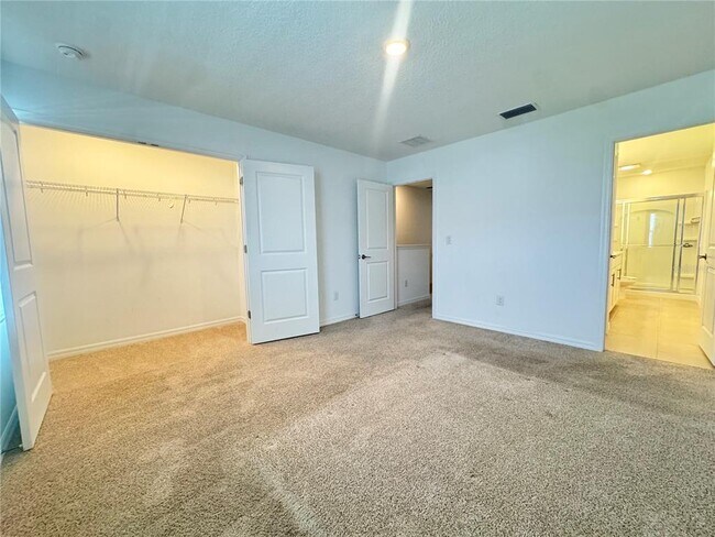 Building Photo - 8528 Daybreak St