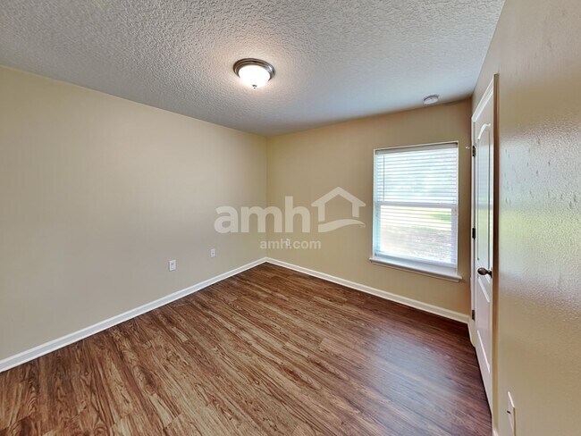 Building Photo - 6381 Louis Clark Ct