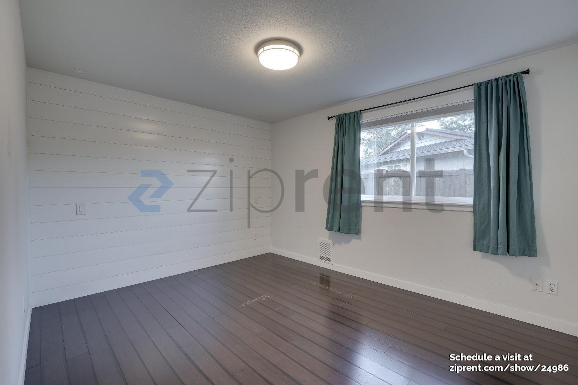 Building Photo - 732 Natalie Pl