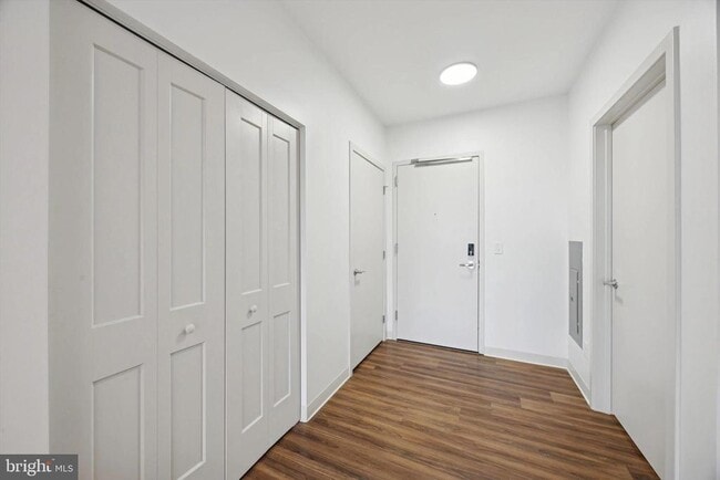 Building Photo - 4240 Chestnut St