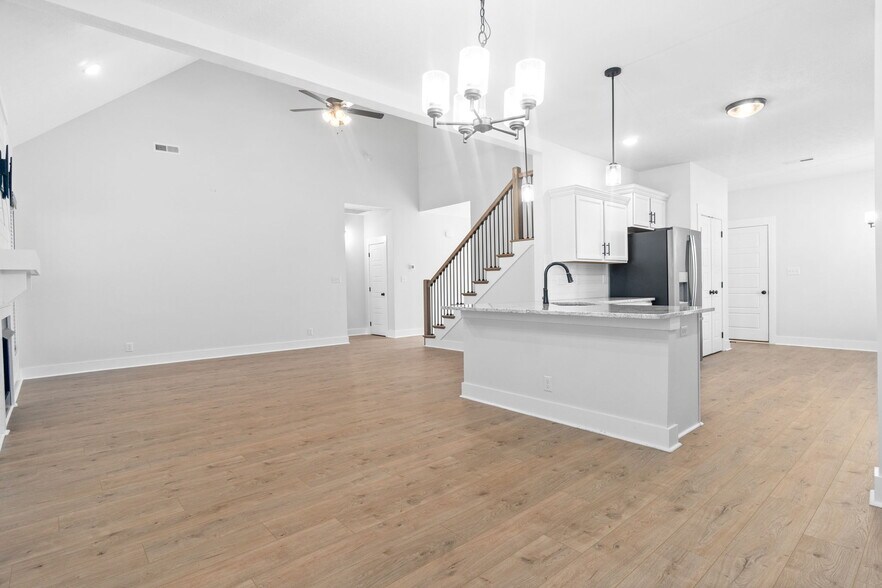 Building Photo - 1022 Brightwood Ct