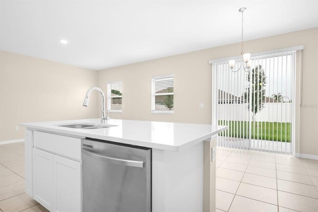 Building Photo - 566 Pawnee Ct