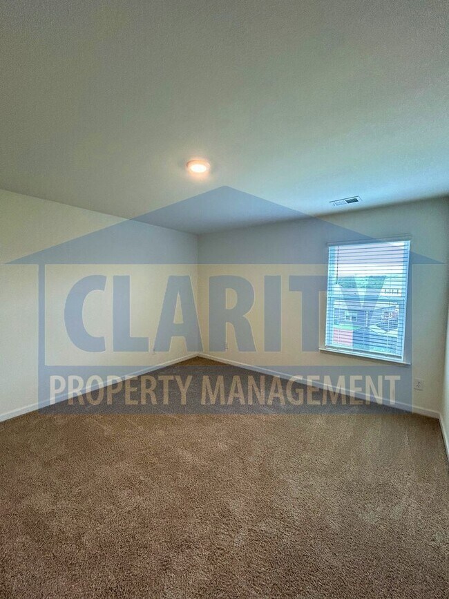Building Photo - 1471 Housley Dr