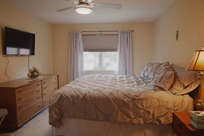 Building Photo - 10645 Wheelhouse Cir