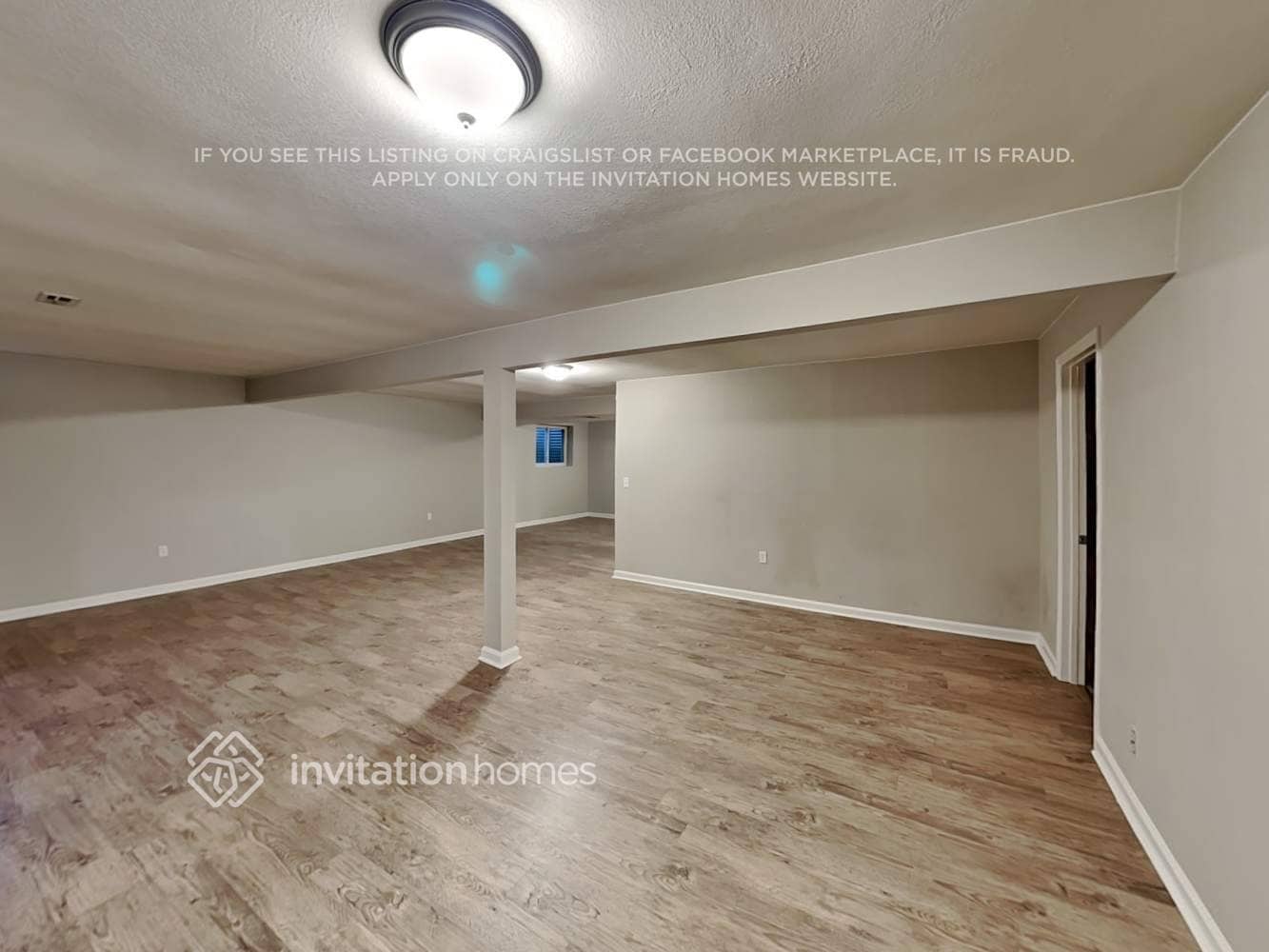 Building Photo - 16725 E Napa Dr