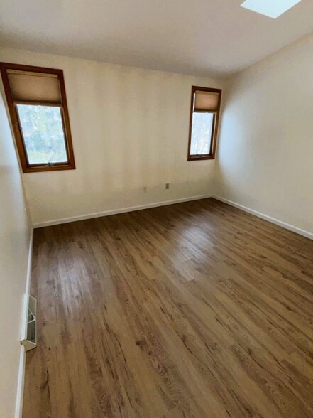 Building Photo - 142 Northwood Dr