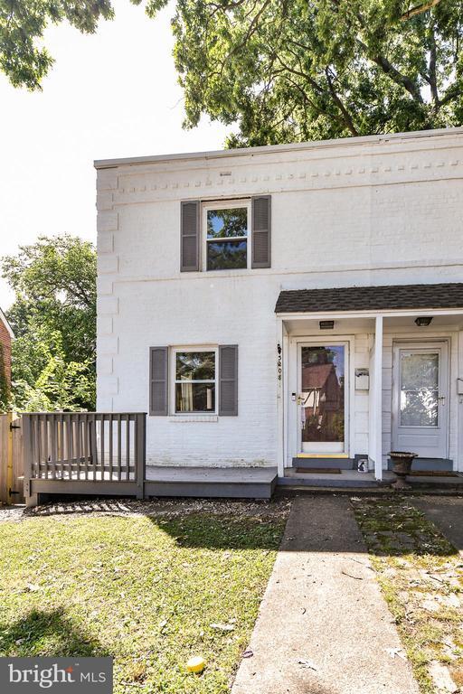 Building Photo - 3208 9th St S