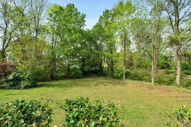 Building Photo - 3064 Igou Crossing Dr