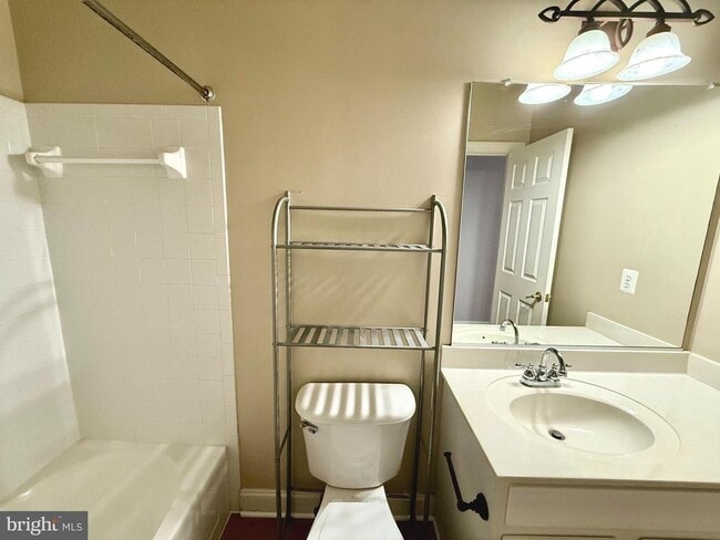 Building Photo - 6866 Witton Cir