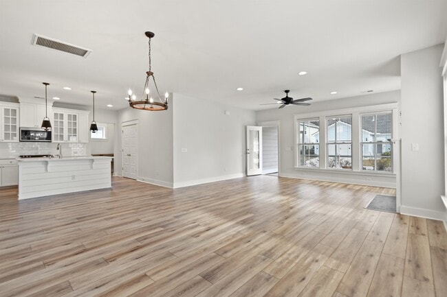 Building Photo - 3953 Bessemer Rd