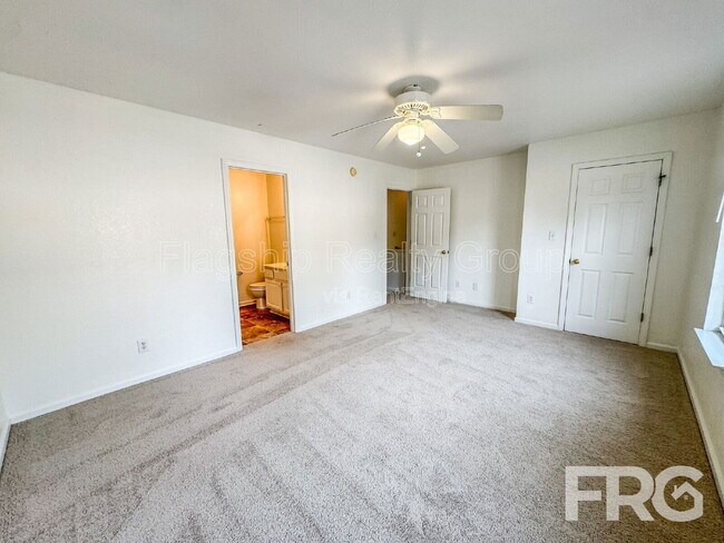 Building Photo - 4270 Williamsbrook Ln