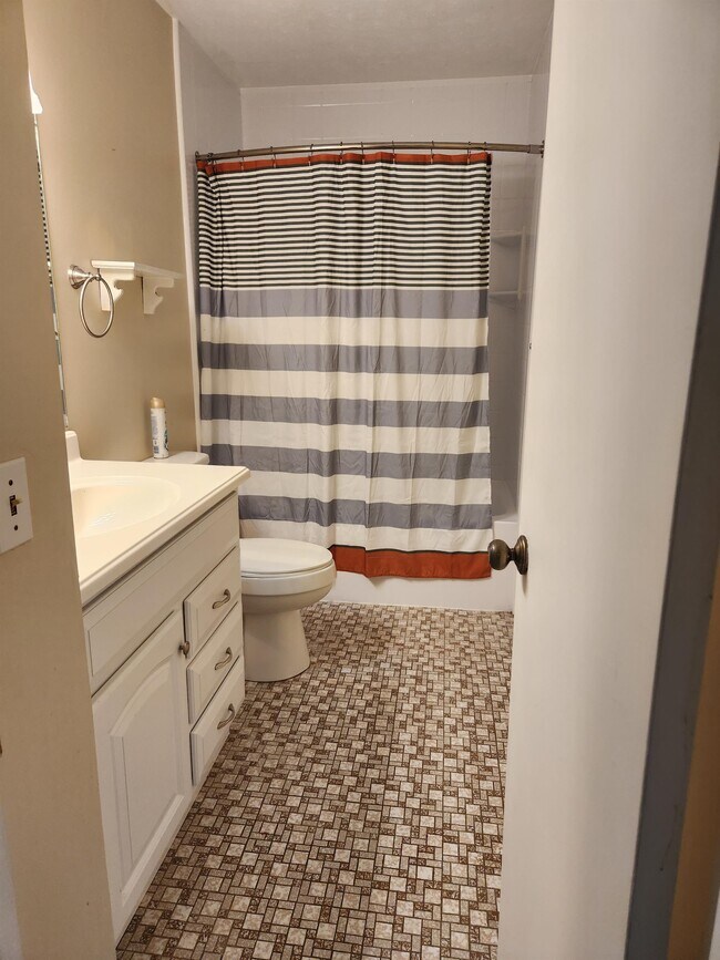 Building Photo - 143 Cherrywood Villa