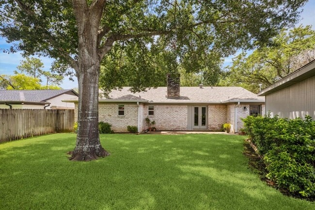 Building Photo - 14130 Britoak Ln