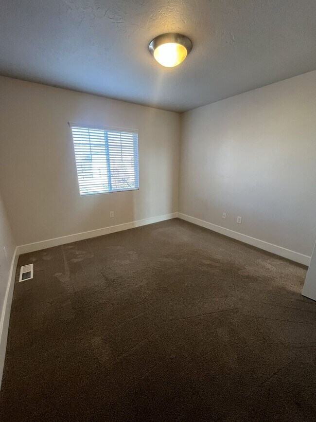 Building Photo - 2241 W 450 S