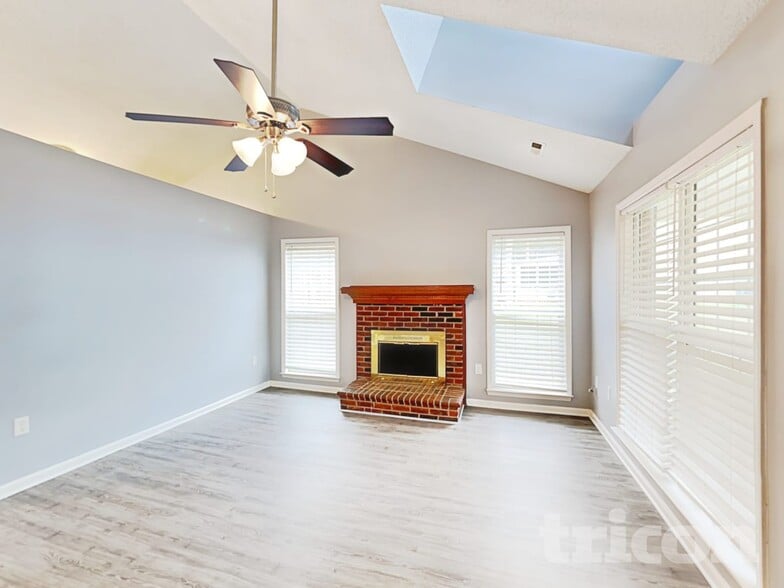 Building Photo - 7284 Green Meadow Ct