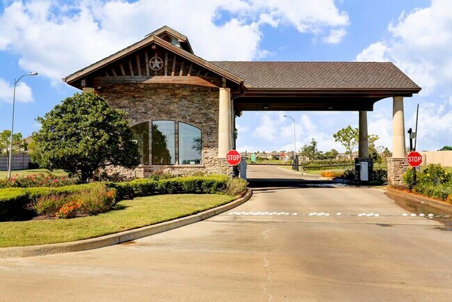 Building Photo - 9903 Onyx Trail Dr