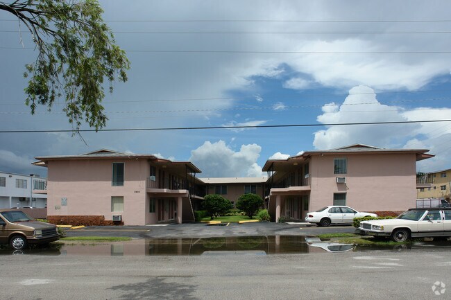 3900 SW 78th Ct - Apartamentos Bird Road