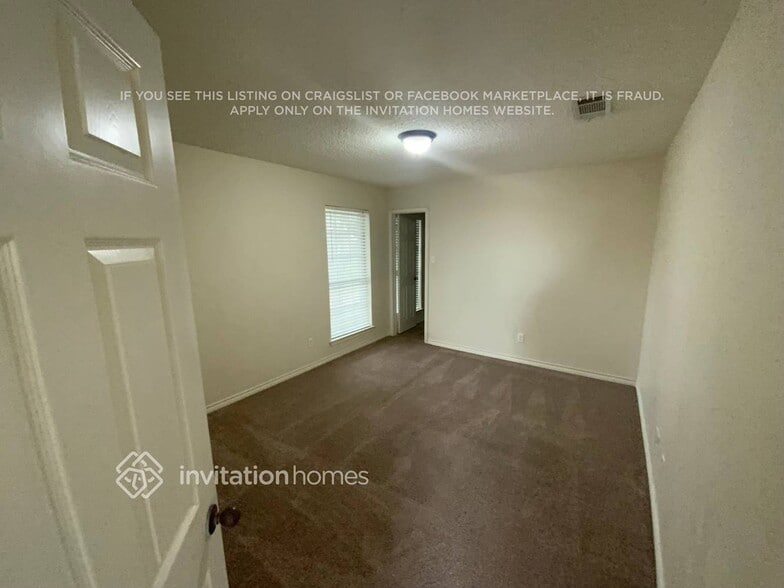Building Photo - 6120 Pinwood Cir