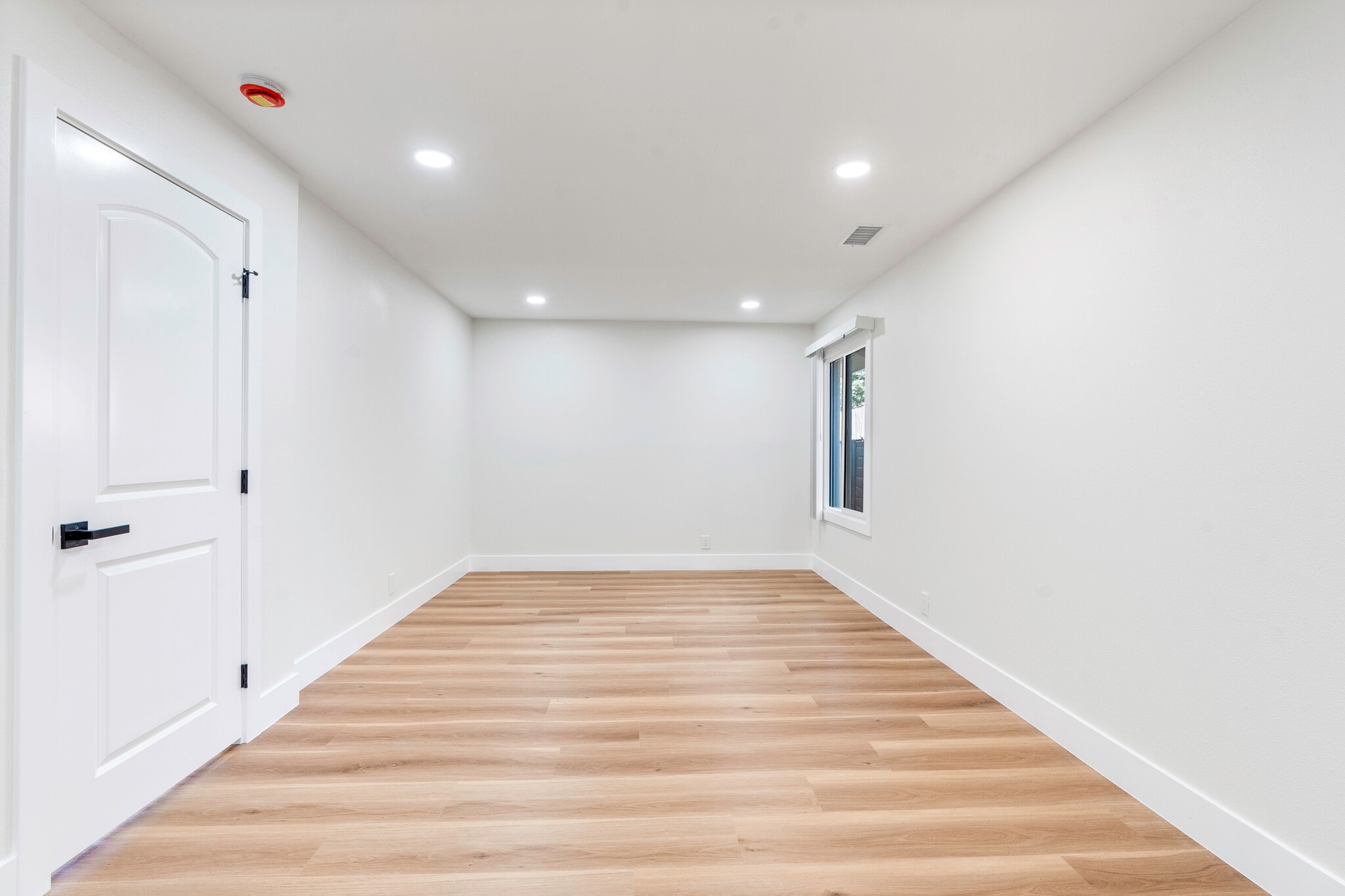 Building Photo - 23831 Pesaro