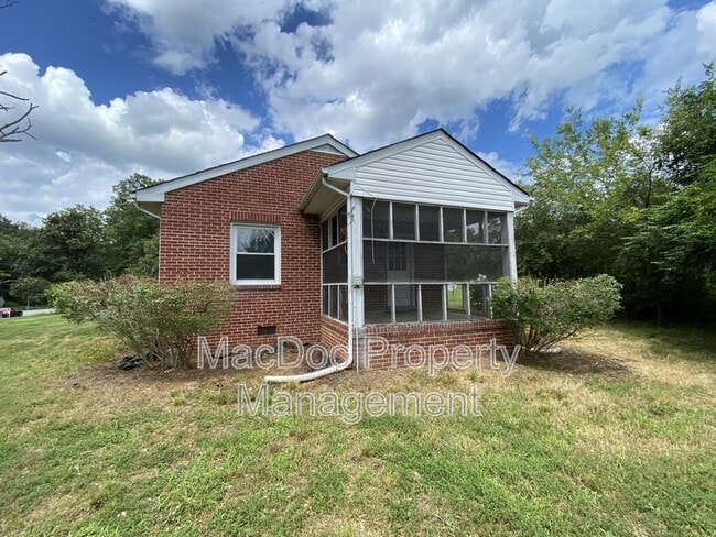 Building Photo - 25345 U.S. Rte 1