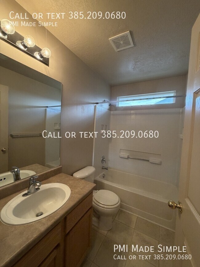 Building Photo - 2954 1310 W