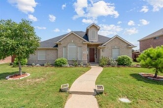 Building Photo - 1432 Hudspeth Dr
